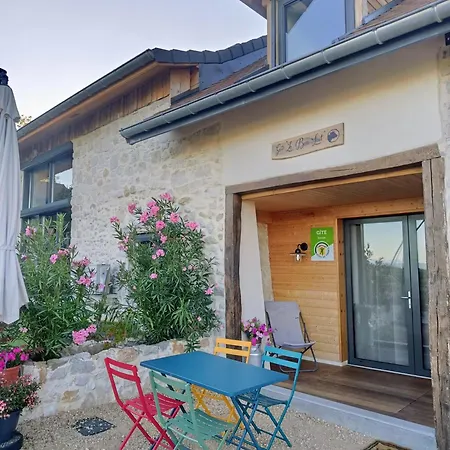 Le Bon Lait Près Walibi Aiguebelette Appartement *